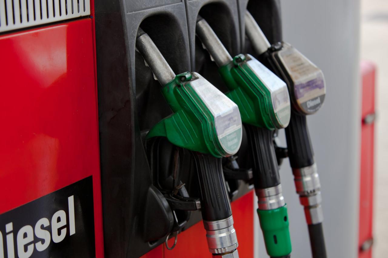 Fuel Cards for Truckers… Are They Worth It? | England Logistics Fuel Cards for Truckers… Are They Worth It? | England Logistics