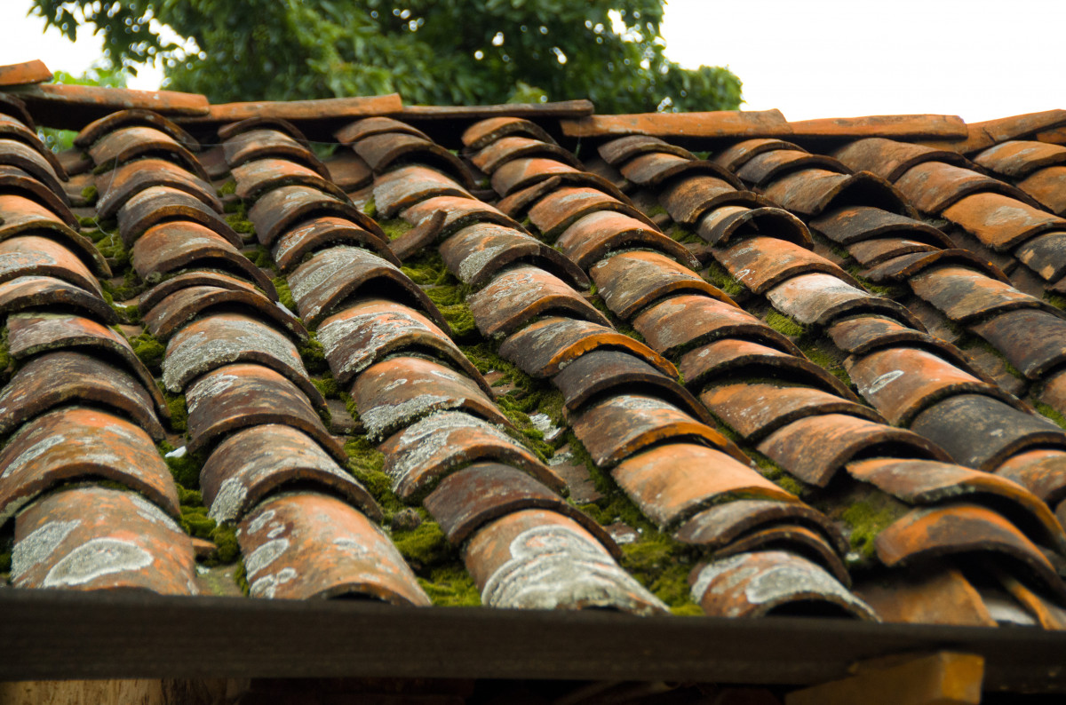 Waterproofing - Best way to install gutters on roof with no vertical ...