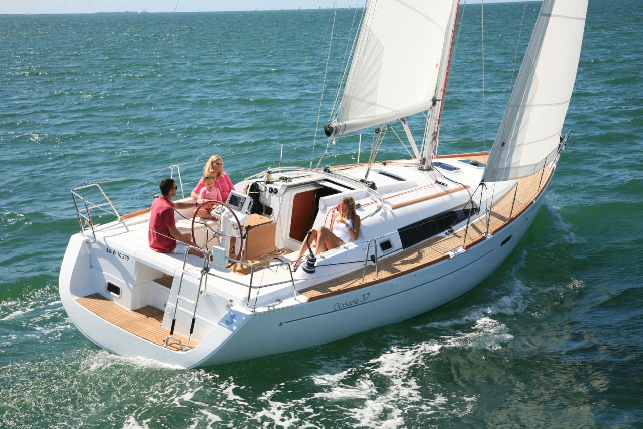 How to Sell Your Sailboat - Waves « Jordan Yacht Brokerage How to Sell Your Sailboat - Waves « Jordan Yacht Brokerage